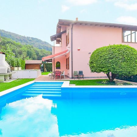 Jane E Jolie Holiday Home Private Swimming Pool Valbrona Екстер'єр фото